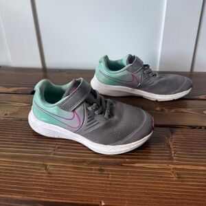 Nike Sneakers Girls